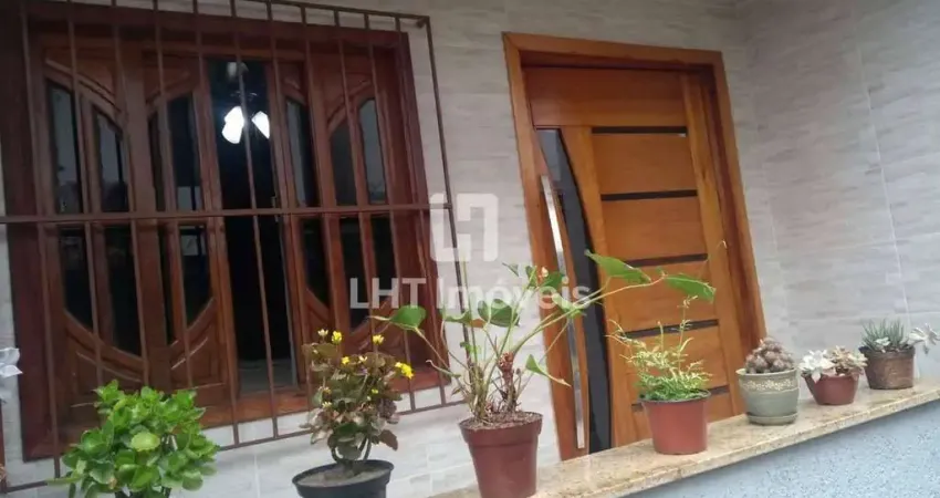 Casa em condomínio fechado com 2 quartos à venda na Rua Lindolfo Fernandes, 65, Laranjal, São Gonçalo