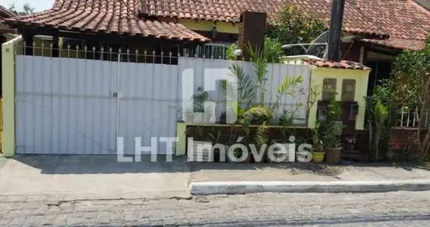 Casa em condomínio fechado com 3 quartos à venda na Estrada Vereador Luiz Carlos da Silva, 498, Galo Branco, São Gonçalo