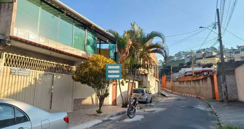 Casa com 3 dormitórios à venda, 180 m² por R$ 250.000,00 - Borboleta - Juiz de Fora/MG