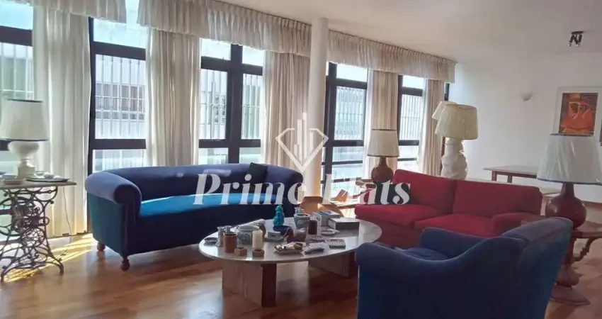 Apartamento disponível para locação no Edifício Alvorada, com 201m², 3 dormitórios e 2 vagas de garagem