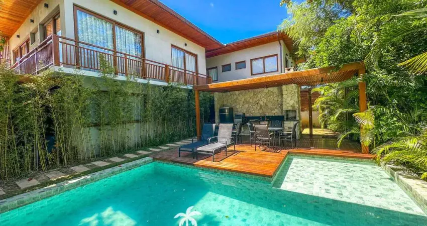 Village duplex 2 suítes à venda em praia do forte ao lado da vila