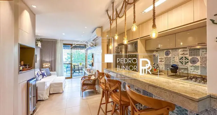 Apartamento à Venda em Itacimirim Condomínio Alto Padrão 2 Suítes Duplex