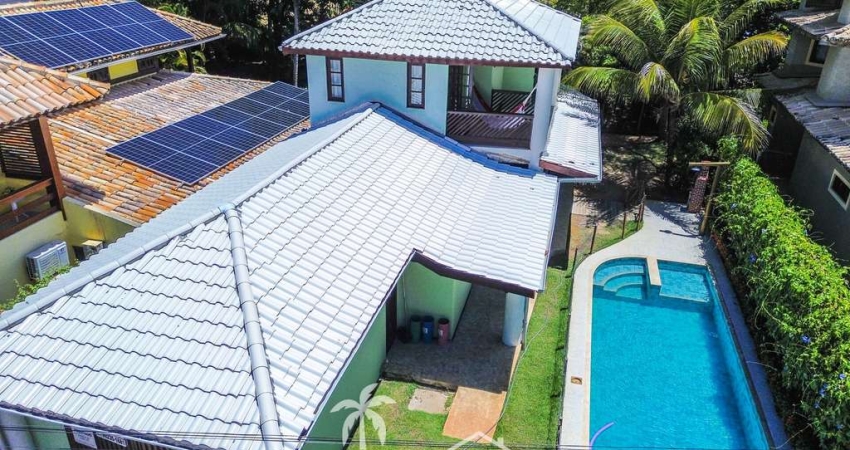 Casa à Venda 3 Suítes em Condomínio 50 Metros da Praia - Praia do Forte