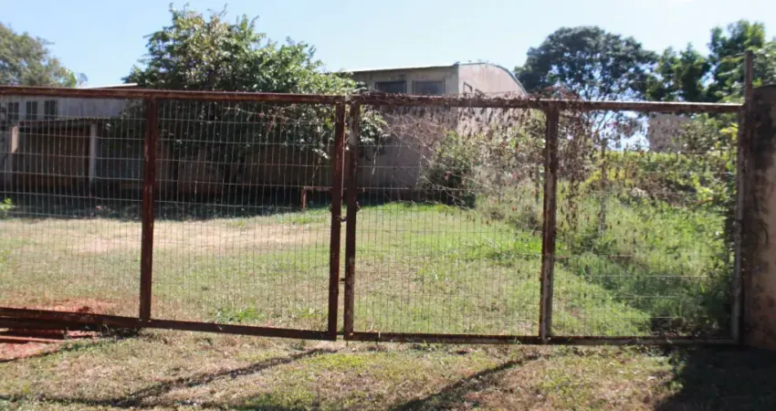 MEGA SÍTIO COM GRANDE GALPÃO 2 CASAS