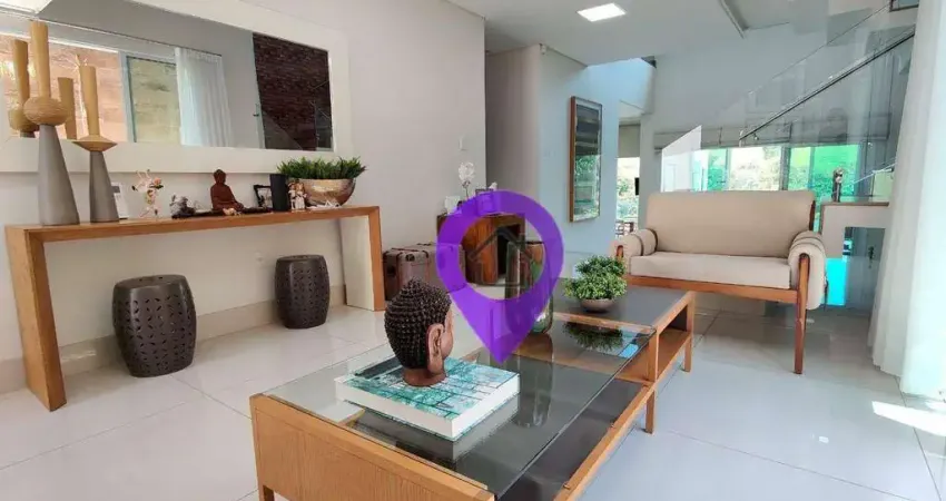 Casa com 4 dormitórios em Pousada dos Campos, 375m² construídos. Destaques: suíte máster com hidromassagem, área gourmet localização privilegiada
