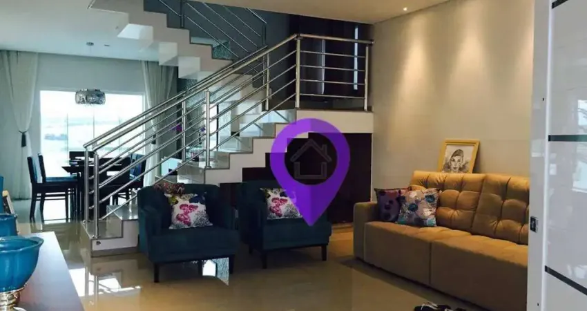 Casa à venda em Pouso Alegre/MG. 315m², 3 dormitórios (1 suíte), 4 vagas, área gourmet e sauna. Excelente localização próxima ao Fórum e CIMED