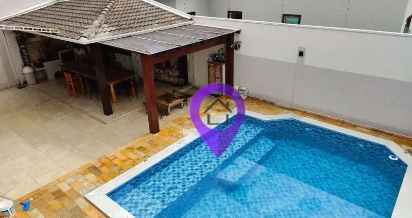 Casa em Altavile com 280m² construídos que transforma rotinas diárias em experiências especiais. Três dormitórios, área gourmet completa e piscina