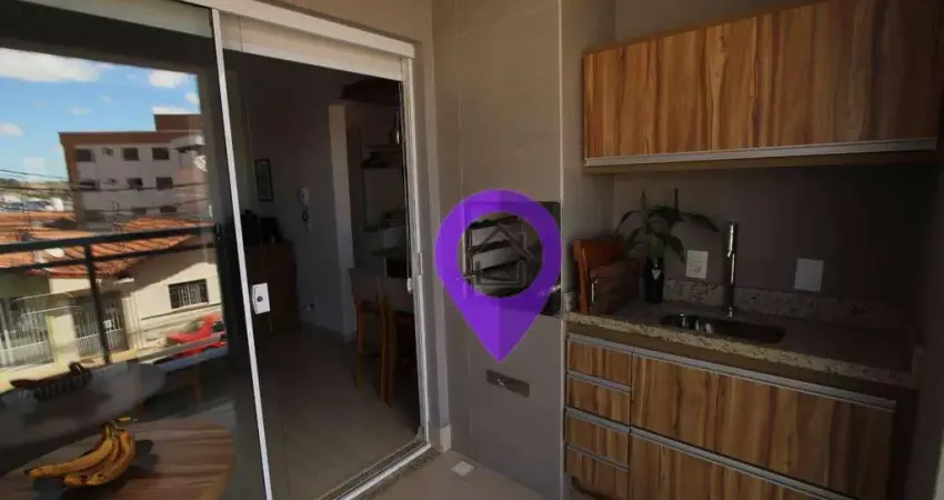 Apartamento de 93m² à venda no Residencial Villa Lobos, Pouso Alegre. Três dormitórios, varanda gourmet e vaga coberta.
