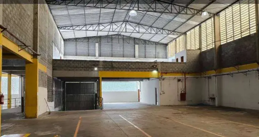 Galpão para locação em Santana de Parnaíba com 2200m²