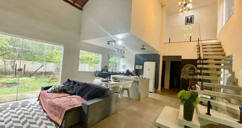 Casa independente, frete para rua asfaltada em Barra de Guaratiba,  em terreno de 450m²,para venda ou aluguel.