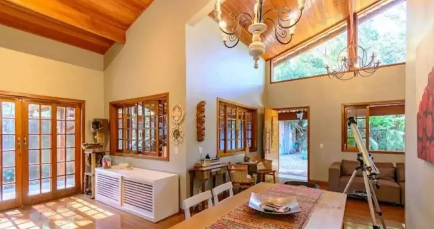 Casa à venda, 350 m² por R$ 1.690.000,00 - Granja Viana - Cotia/SP