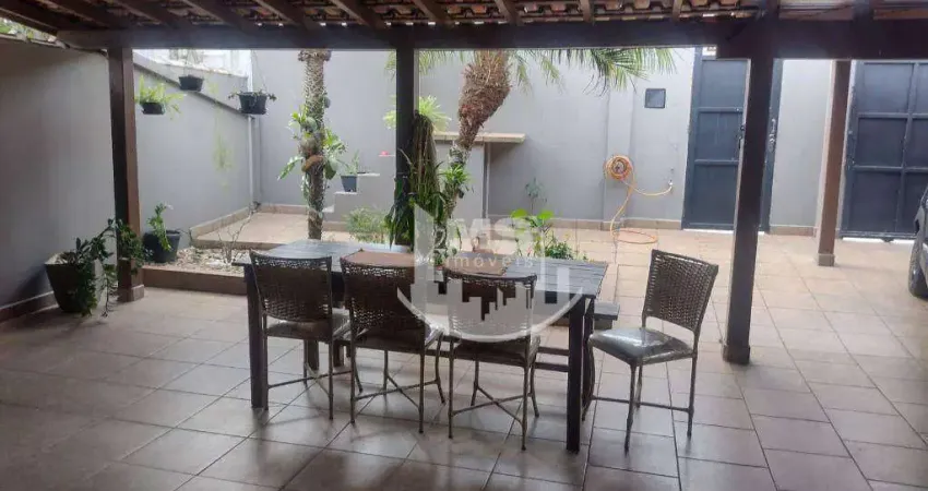 Casa com 3 dormitórios à venda, 185 m² por R$ 650.000,00 - Jardim Nova Veneza - Sumaré/SP