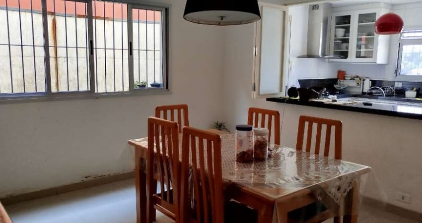 Versátil sobrado para venda em Jardim Oriental com 3 quartos, sendo 1 suíte, 197m²