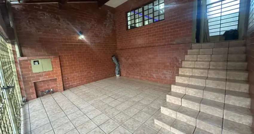 Elegante casa tipo para venda em jardim rossi com 3 quartos, sendo 1 suíte, 147m²
