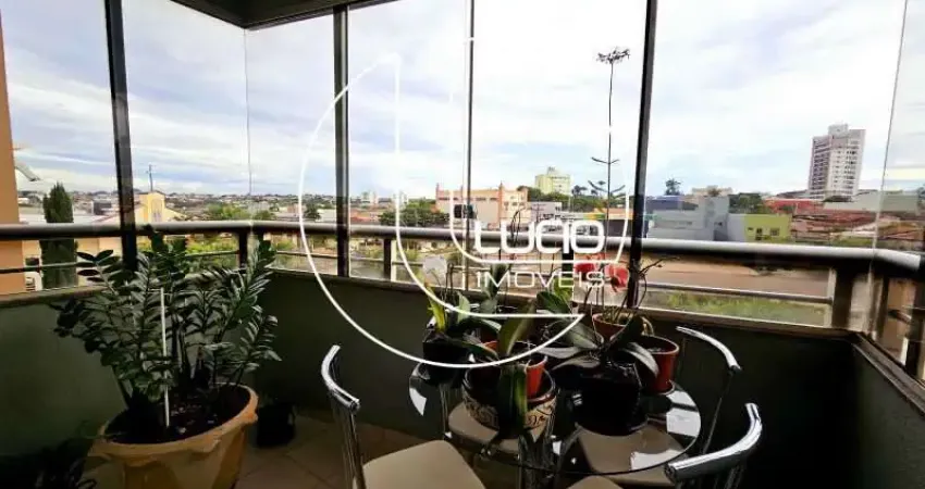 Apartamento com 3 quartos à venda na Avenida Jamel Cecílio, Jundiaí, Anápolis