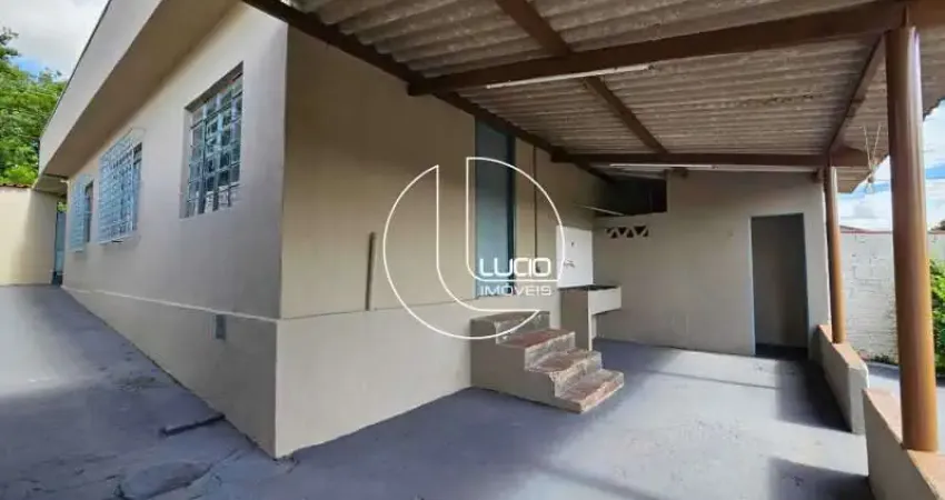 Casa com 3 quartos à venda na Avenida Anhanguera, Vila Goiás, Anápolis