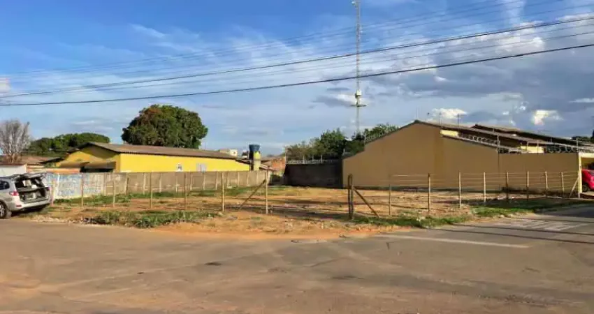 Terreno à venda na Avenida Afonso Pena, São João, Anápolis