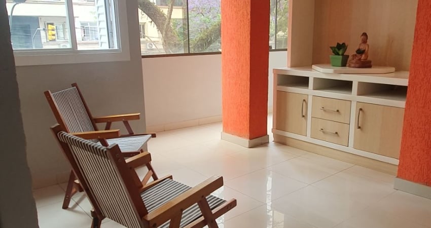 Apartamento com 3 quartos à venda na Avenida Borges de Medeiros, 1047, Centro Histórico, Porto Alegre