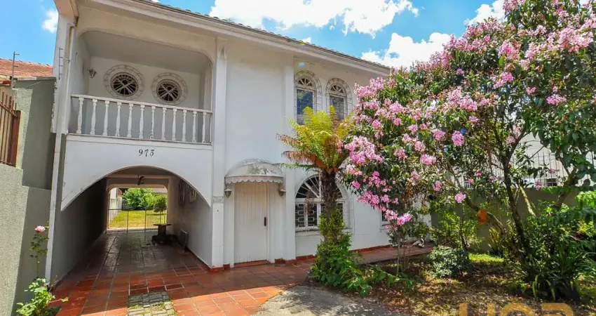 Casa à venda na Reinaldino S. de Quadros, 973, Alto da Rua XV, Curitiba