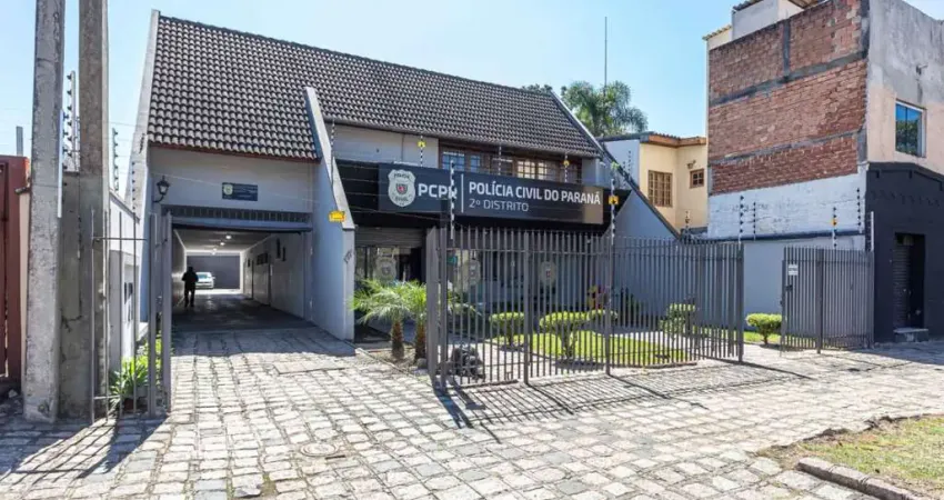 Casa à venda, 667 m² por R$ 3.650.000,00 - Rebouças - Curitiba