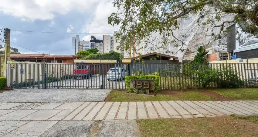 Casa com 5 dormitórios à venda, 410 m² por R$ 3.200.000,00 - H