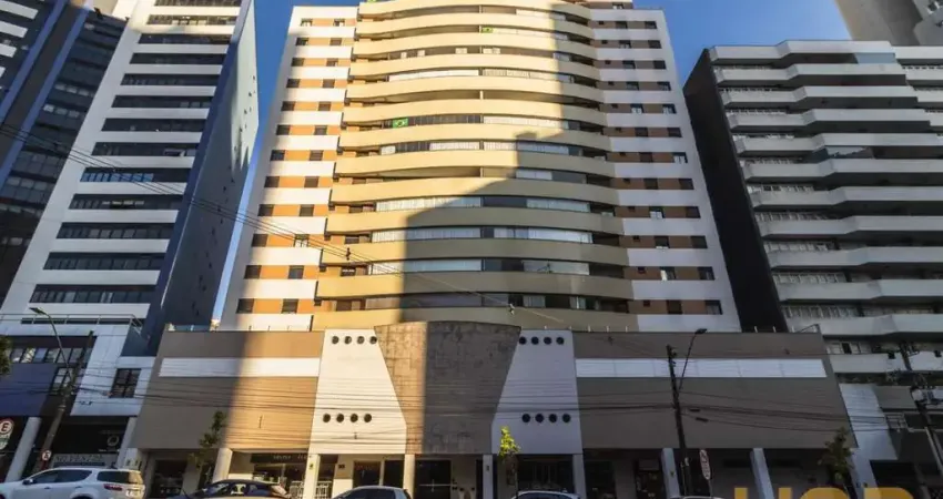 Apartamento com 4 quartos para alugar na Avenida República Argentina, 414, Água Verde, Curitiba