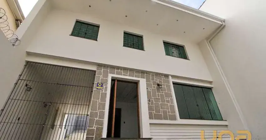 Imobiliária cilar aluga casa 5 salas no centro com 220m², ref.