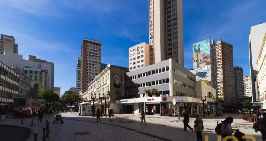 Sala/Conjunto Comercial no Centro de 175,00 m² - 04082.202-RZ