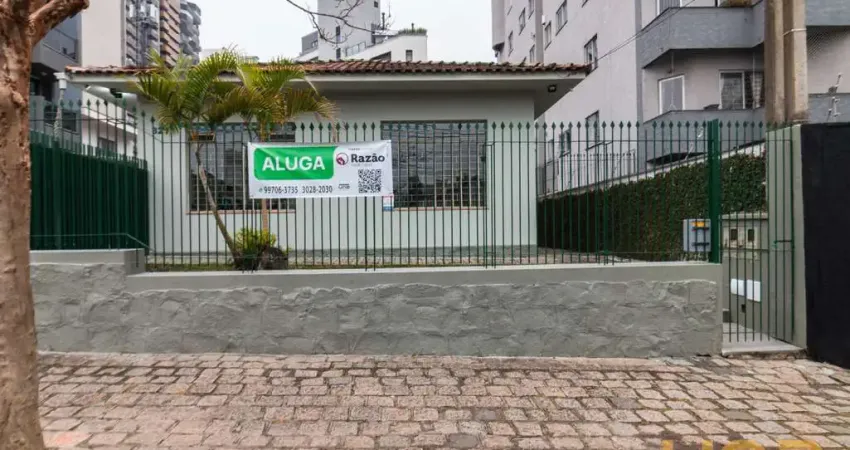 Casa para alugar na Rua Doutor Alexandre Gutierrez, NÂº 321, Água Verde, Curitiba