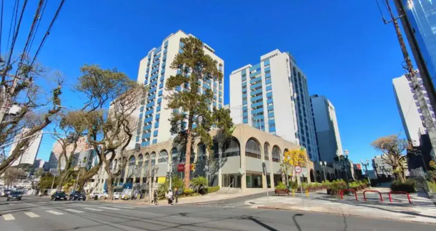 Apartamento com 3 quartos para alugar na Rua Mato Grosso, 80, Água Verde, Curitiba