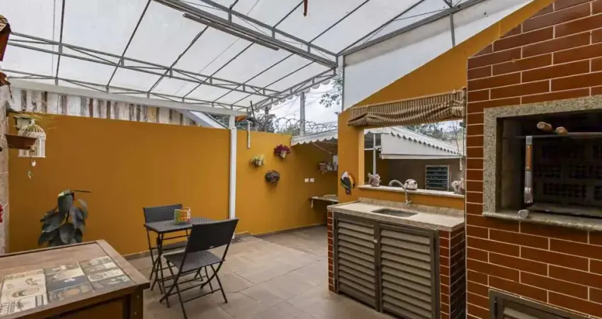 Casa com 5 quartos à venda na Rua Lourenço Volpi, 289, Santa Cândida, Curitiba