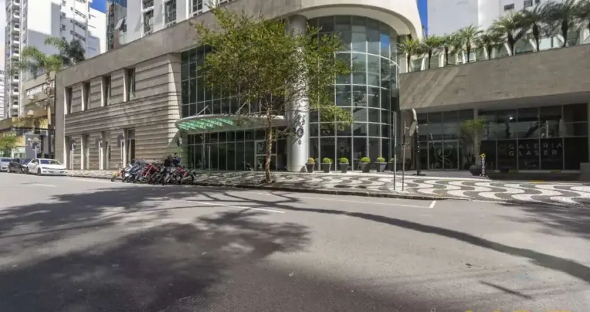 Casa comercial à venda na Rua Visconde do Rio Branco, 1630, Centro, Curitiba