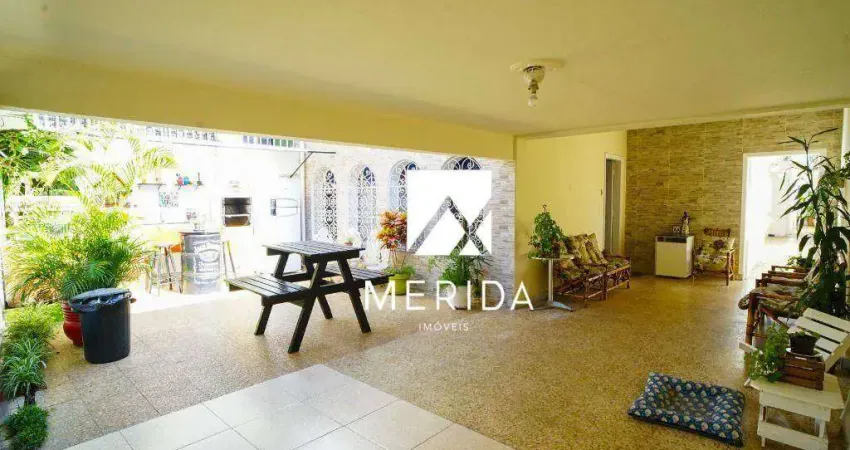 Casa com 4 dormitórios à venda, 220 m² por R$ 1.700.000,00 - Vila Assunção - Santo André/SP