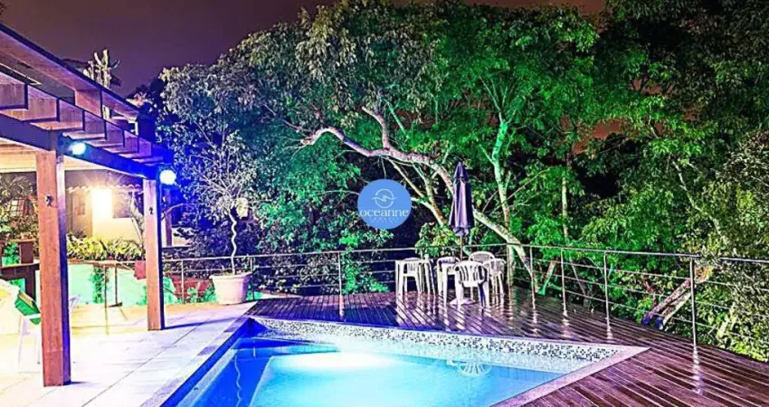 Exclusiva mansão na ferradura a 500m da praia com área de lazer completa e vista para o mar