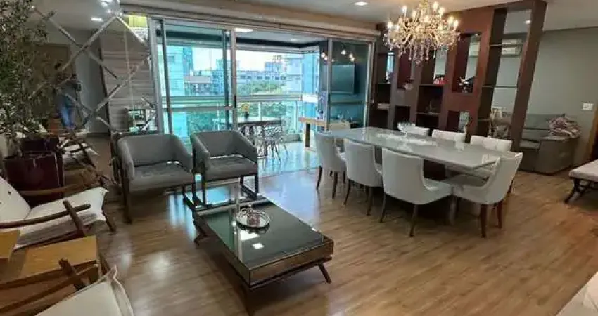 Apartamento com 3 quartos à venda na Zona 07, Maringá 