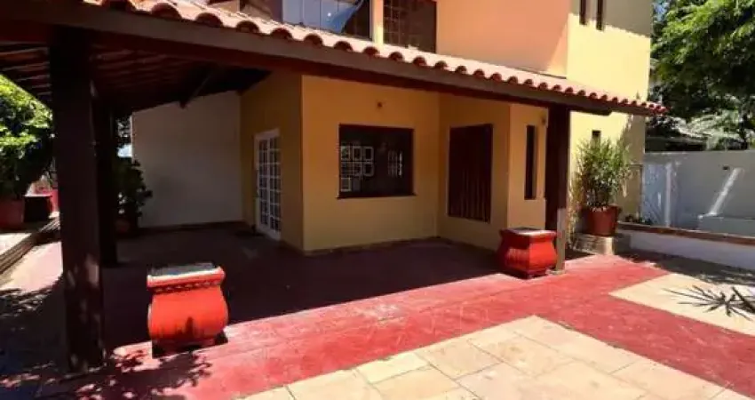 Casa para venda em lauro de freitas, centro, 5 dormitórios, 3 suítes, 6 banheiros, 2 vagas