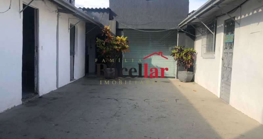 Sala comercial com 1 sala à venda na Rua Ipiru, Cacuia, Rio de Janeiro