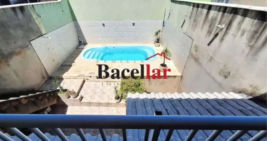 Casa com 2 quartos à venda na Avenida Paranapuã, Tauá, Rio de Janeiro
