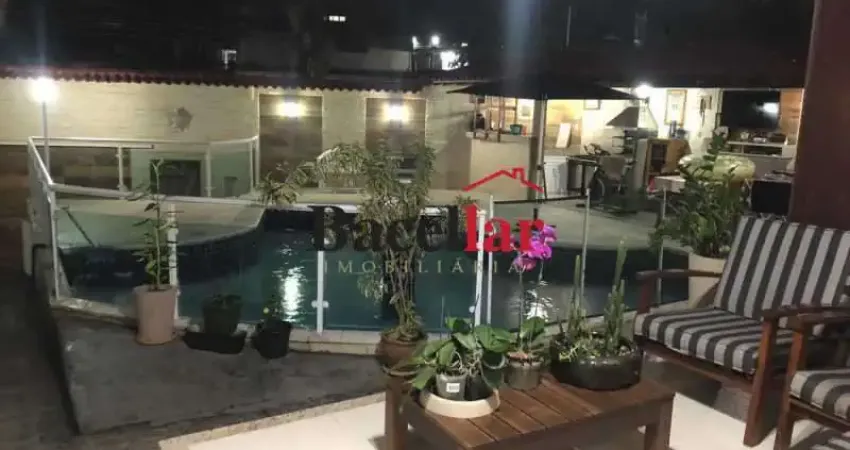 Casa com 2 quartos à venda na Estrada Governador Chagas Freitas, Moneró, Rio de Janeiro