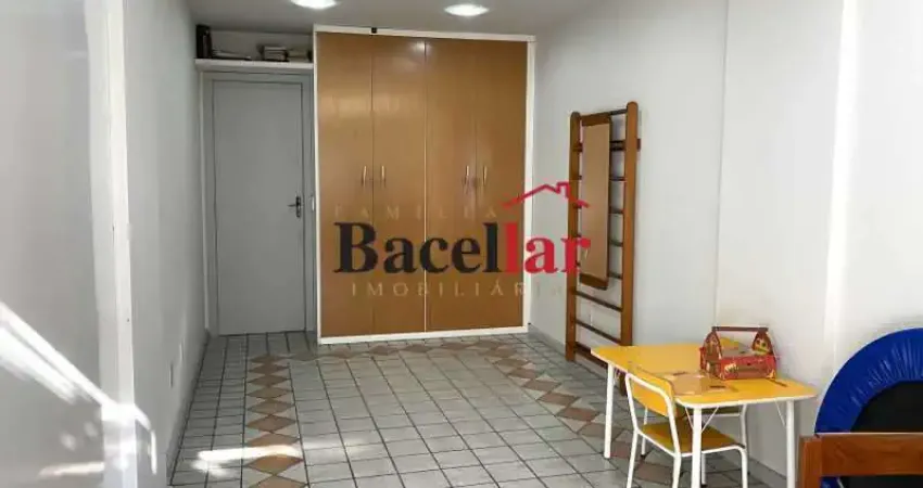 Sala comercial com 1 sala à venda na Rua Haddock Lobo, Tijuca, Rio de Janeiro