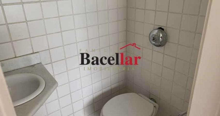 Sala comercial com 1 sala para alugar na Travessa Padre Damião, Tijuca, Rio de Janeiro