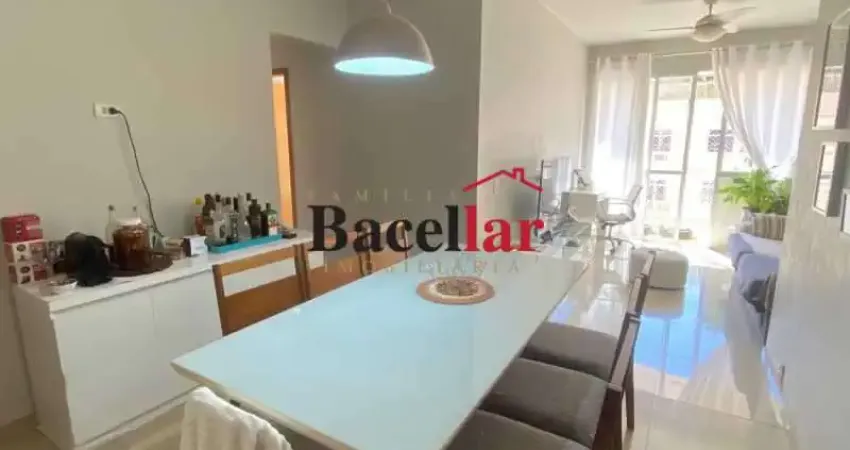 Apartamento com 2 quartos para alugar na Rua Carlos de Vasconcelos, Tijuca, Rio de Janeiro