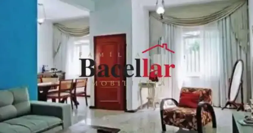 Casa em condomínio fechado com 3 quartos à venda na Rua Itacuruçá, Tijuca, Rio de Janeiro