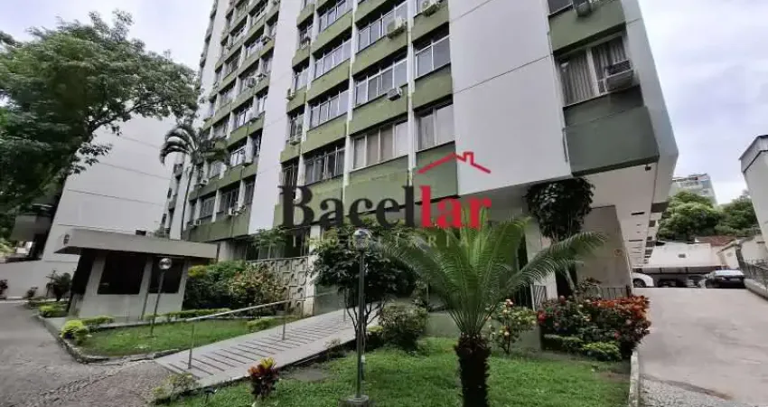 Apartamento com 3 quartos para alugar na Rua Marquês de Valença, Tijuca, Rio de Janeiro