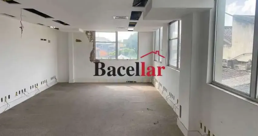 Sala comercial para alugar na Avenida Pedro II, São Cristóvão, Rio de Janeiro