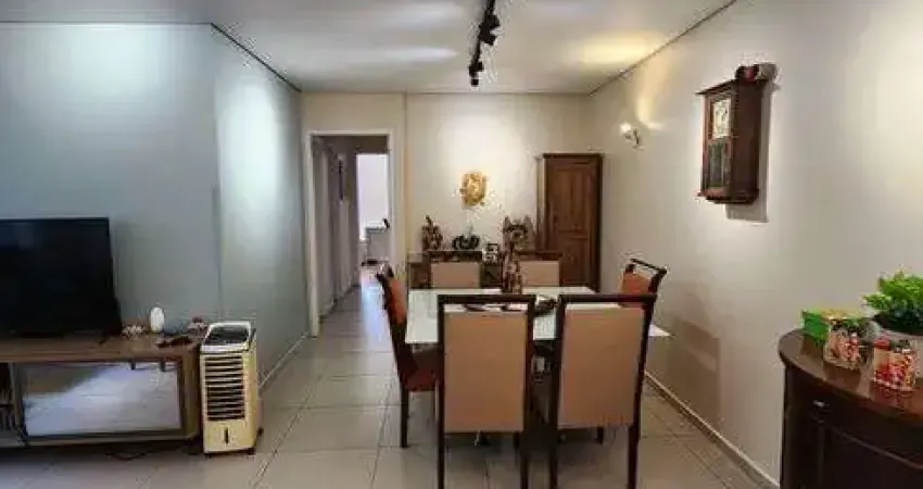 Apartamento para venda possui 119 metros quadrados com 4 quartos em Pompéia - Santos - SP