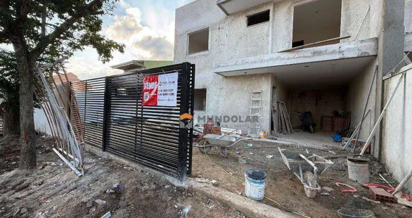 Sobrado com 3 dormitórios à venda, 105 m² por R$ 741.000,00 - Cachoeira - Araucária/PR