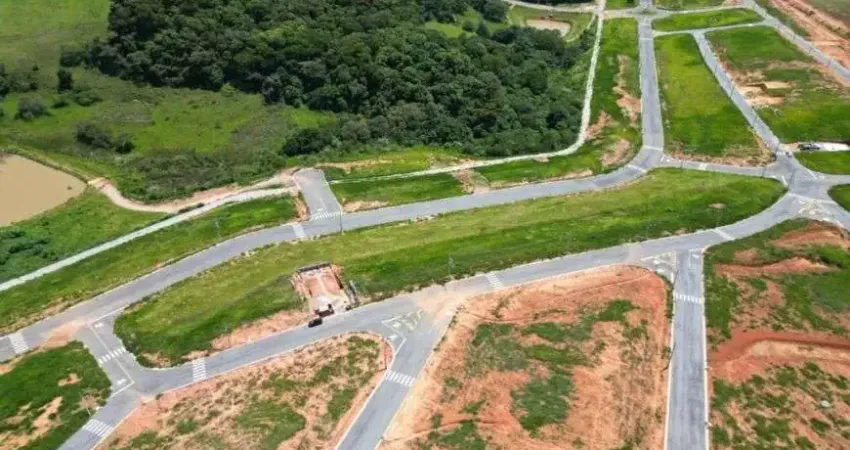 Pronto pra construir | lotes a partir de 250m² | área de lazer e lagos | pagamento facilitado