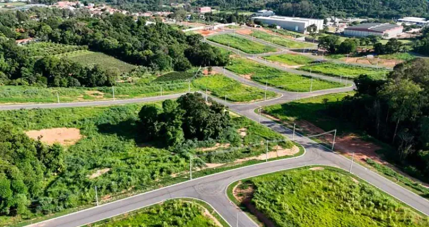 CONDOMÍNIO FECHADO com Área de Lazer em LOUVEIRA | LOTES a partir de 300m² | Ótimo local