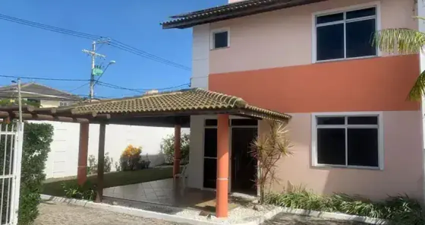 Casa para locação no Miragem, Vilas do Atlantico, Buraquinho, 4/4, com energia solar.